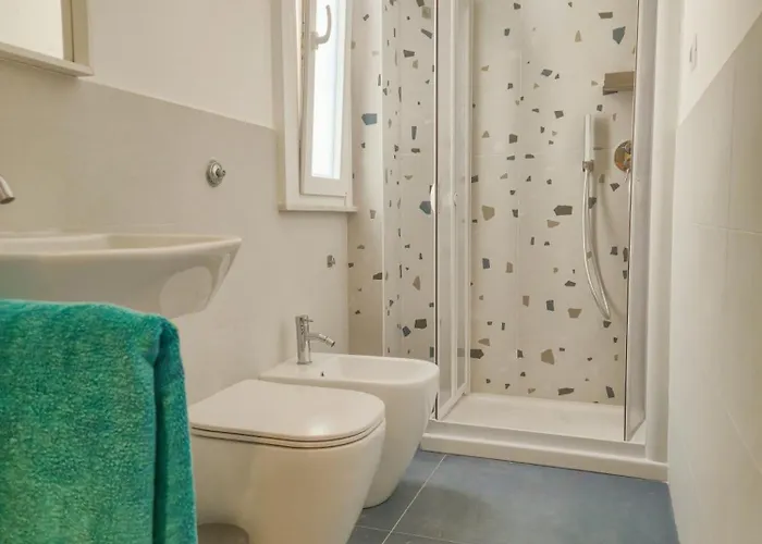 Quiet, Cozy Flat Near Citycenter Lägenhet *